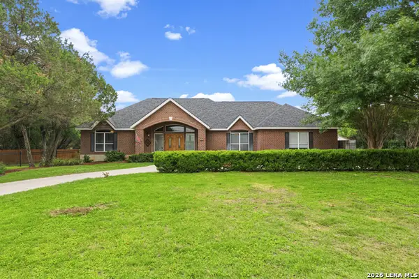71 Horseshoe Trl, New Braunfels, TX 78132