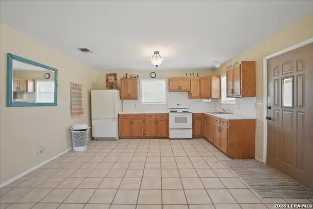 731 County Road 325, George West, TX 78022 - #2
