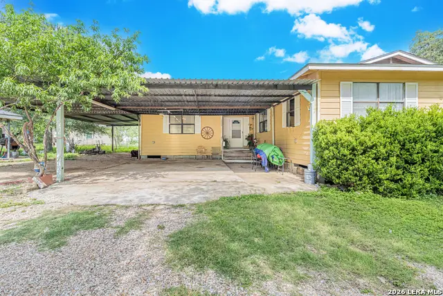 10805 Hollowell Rd, Atascosa, TX 78002 - #2