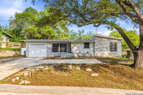 122 Green Meadow Blvd, San Antonio, TX 78213