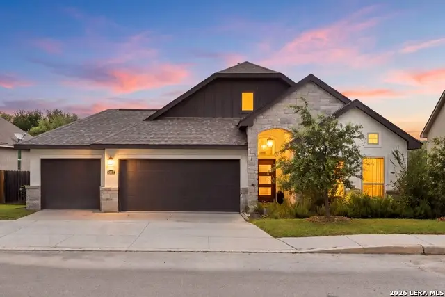 28210 Versant Hls, Boerne, TX 78015 - #1
