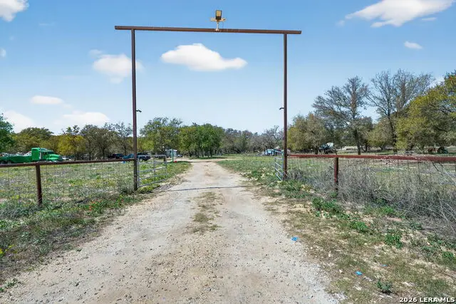21633 S Jett Rd, San Antonio, TX 78264 - #1