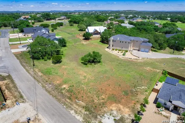 113 Peter Kleid Loop, Blanco, TX 78606