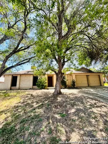 14810 Ridge Hill Dr., San Antonio, TX 78233