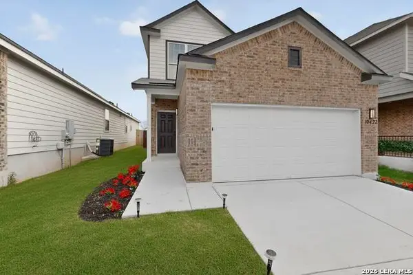 10422 Green Lake Dr, San Antonio, TX 78223