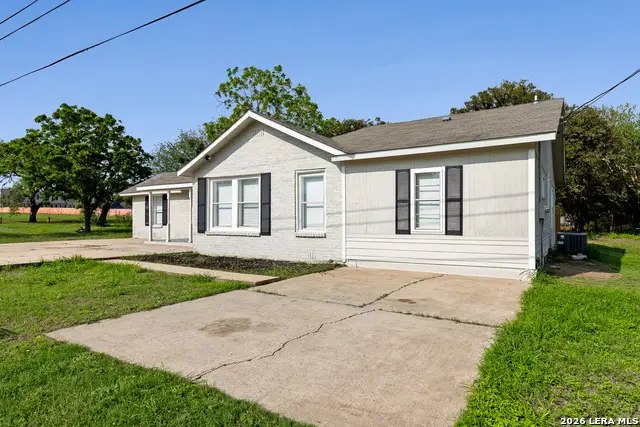 1404 N Comitas St, Beeville, TX 78102 - #3