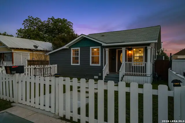 1910 W Craig Pl, San Antonio, TX 78201 - #2