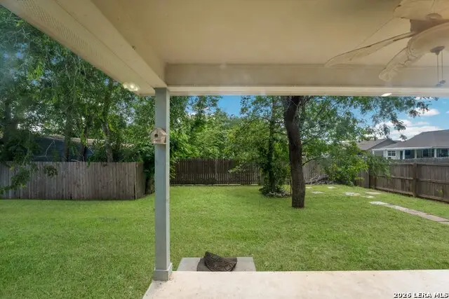 1023 3rd St, Floresville, TX 78114 - #2