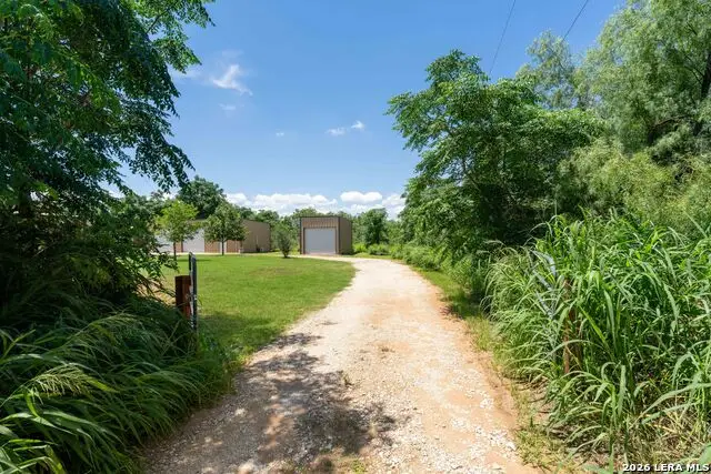 9195 S Loop 1604 E, Elmendorf, TX 78112 - #1