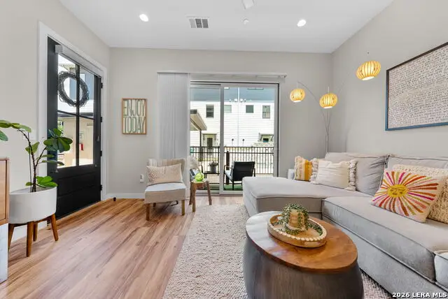 1208 N Academy Ave #UNIT 3104, New Braunfels, TX 78130 - #3