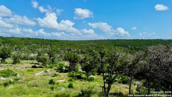 416 Hilltop Rdg, New Braunfels, TX 78132