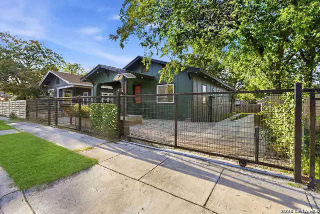 1227 Burnet St, San Antonio, TX 78202 - #2