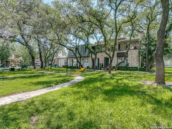 612 Strings Dr #93, San Antonio, TX 78216
