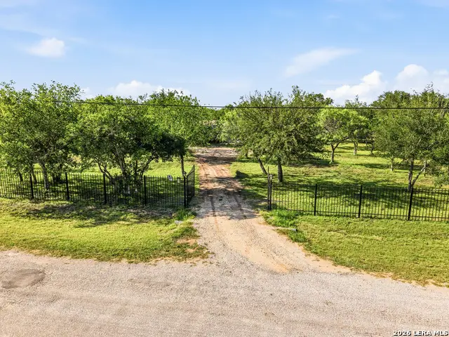651 County Road 4647, Hondo, TX 78861 - #3