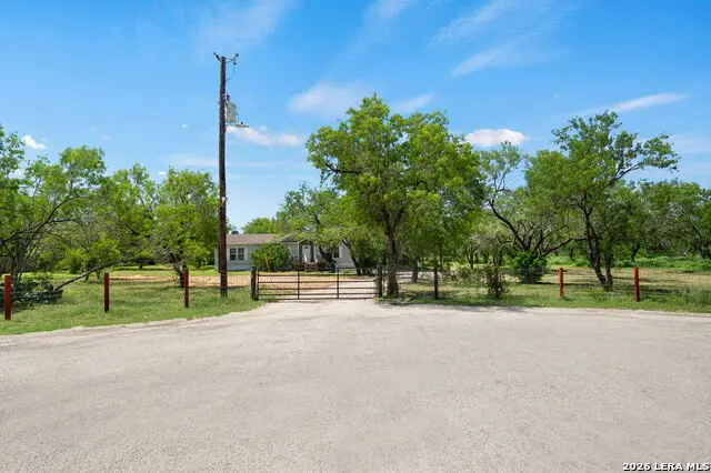 160 County Road 2664, Devine, TX 78016 - #2
