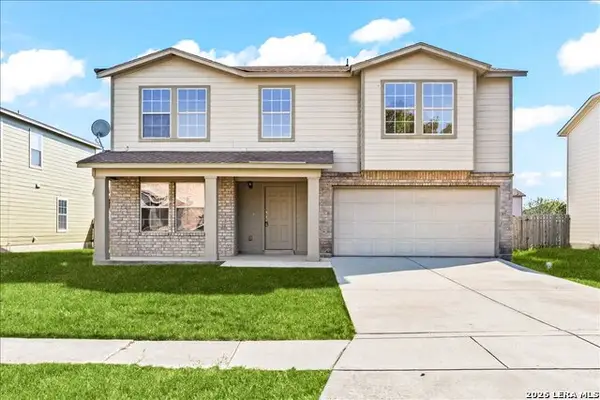 671 Northwest Crossing Dr, New Braunfels, TX 78130