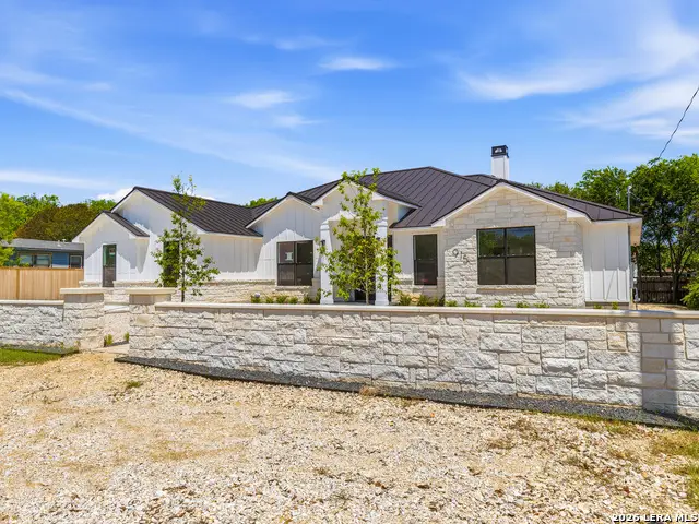 915 Burr Rd, Terrell Hills, TX 78209 - #2