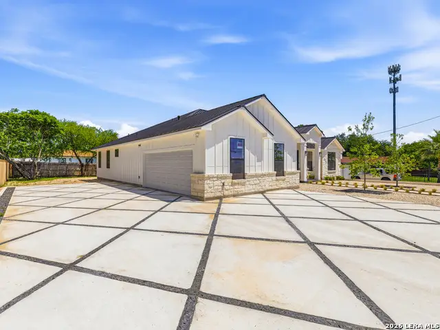 915 Burr Rd, Terrell Hills, TX 78209 - #3