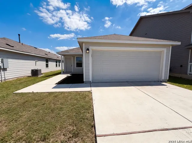 5829 Texas Spur, Seguin, TX 78155 - #1