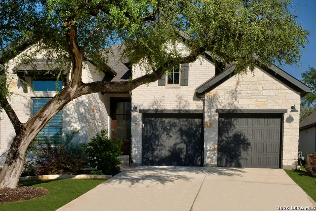 667 Alta Cir, New Braunfels, TX 78132 - #1
