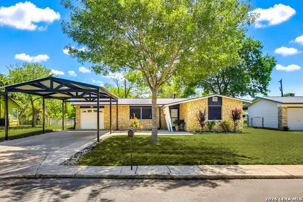 3410 Autumn Ln, Kirby, TX 78219