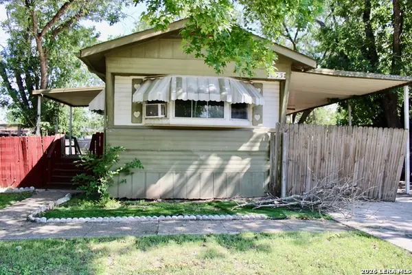 233 Melody Ln, New Braunfels, TX 78130