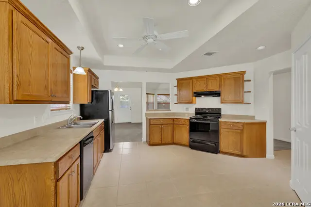 123 River Park Dr, Luling, TX 78648 - #3