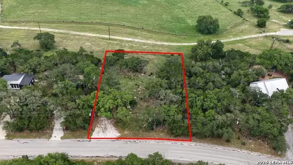 682 Winding River Ln, Spring Branch, TX 78070
