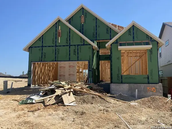 1910 Pining St, New Braunfels, TX 78132