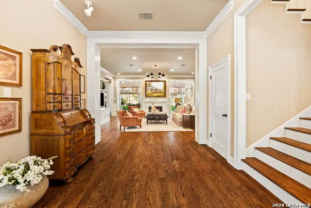 2 Chatsworth Way, San Antonio, TX 78209 - #2