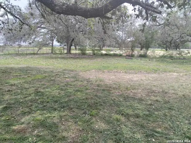 82 Lance Ln, Poteet, TX 78065 - #3