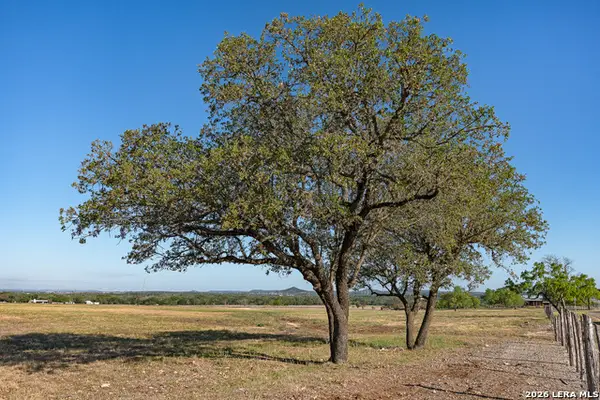 0005 Clearwater, Comfort, TX 78006