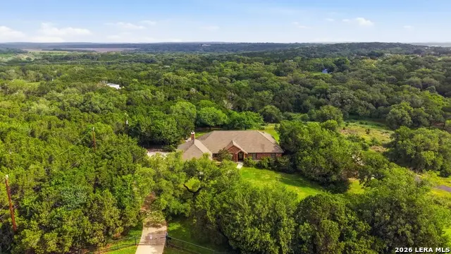 10445 Montanio Dr, New Braunfels, TX 78132 - #1