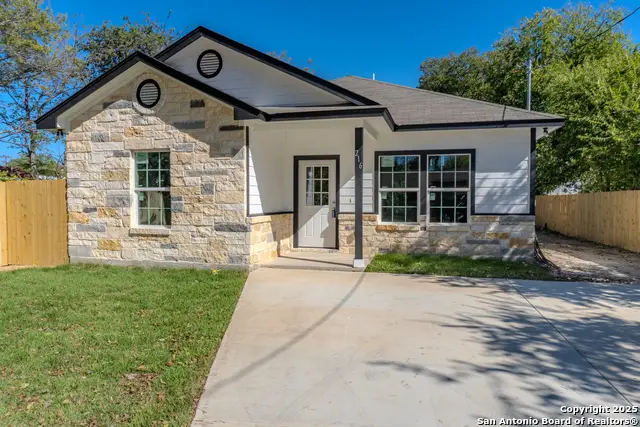 216 S San Augustine Ave, San Antonio, TX 78237 - #1