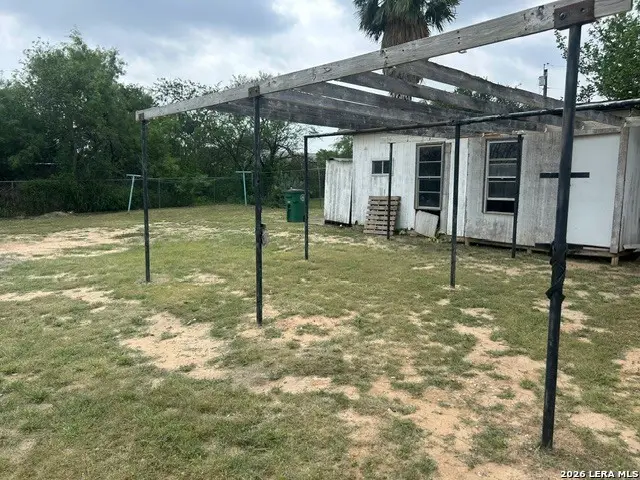 502 Alamo St, Crystal City, TX 78839 - #3