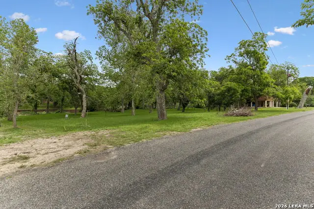 346 Deer Slayer Dr, Seguin, TX 78155 - #1