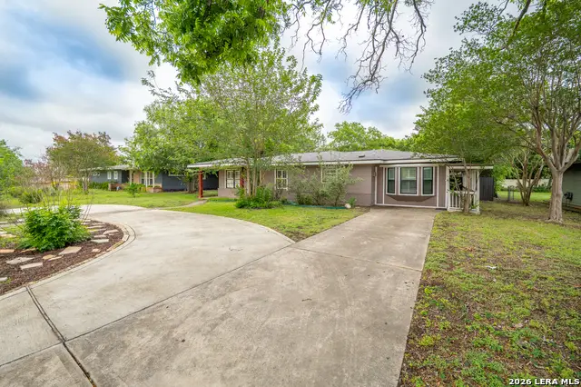 636 Rittiman Rd, Terrell Hills, TX 78209 - #3