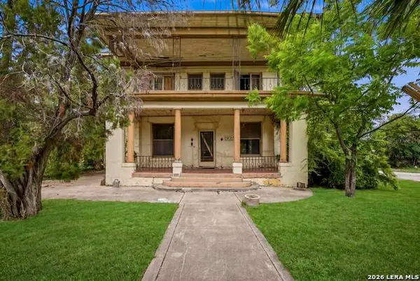 325 E Courtland, San Antonio, TX 78212