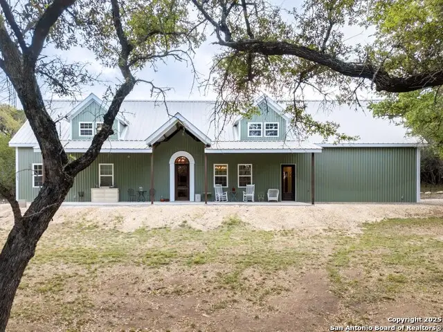 792 Alamo Beach Rd, Pipe Creek, TX 78063 - #1