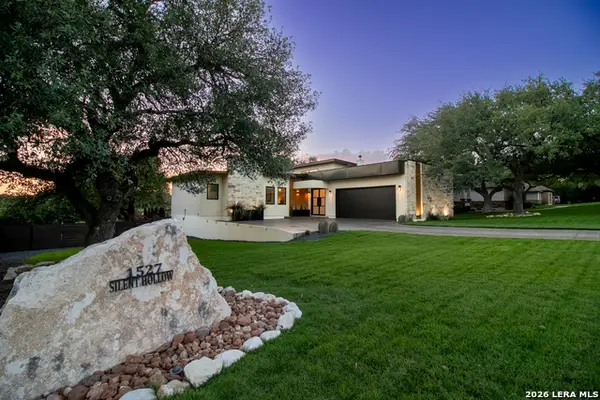 1527 Silent Hollow, San Antonio, TX 78260