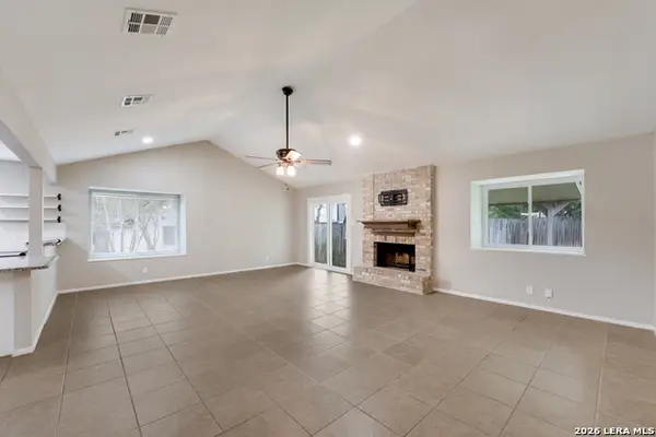 6239 Welles Brook Dr, San Antonio, TX 78240