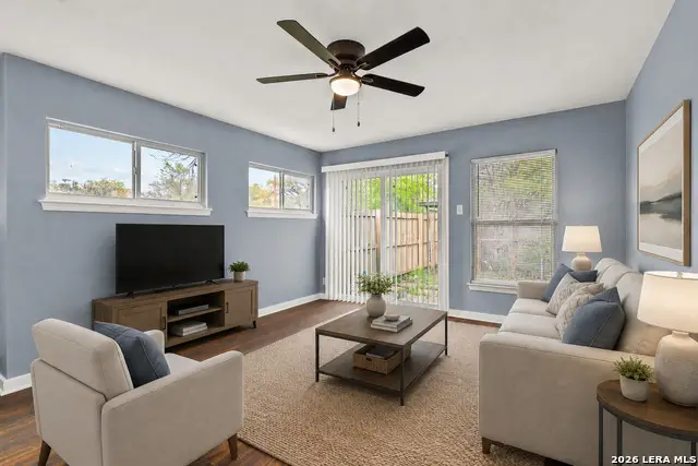710 Byrnes Dr, San Antonio, TX 78209 - #2