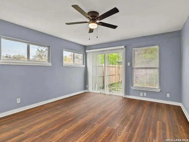 710 Byrnes Dr, San Antonio, TX 78209 - #3