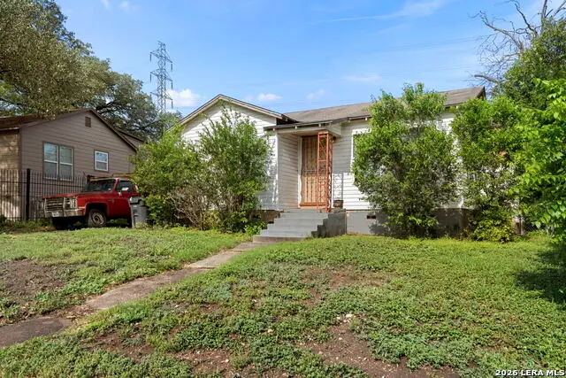 211 Robeson Ave, San Antonio, TX 78220 - #3