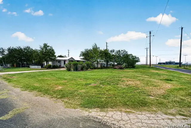 10028 Wurzbach St, Converse, TX 78109 - #3