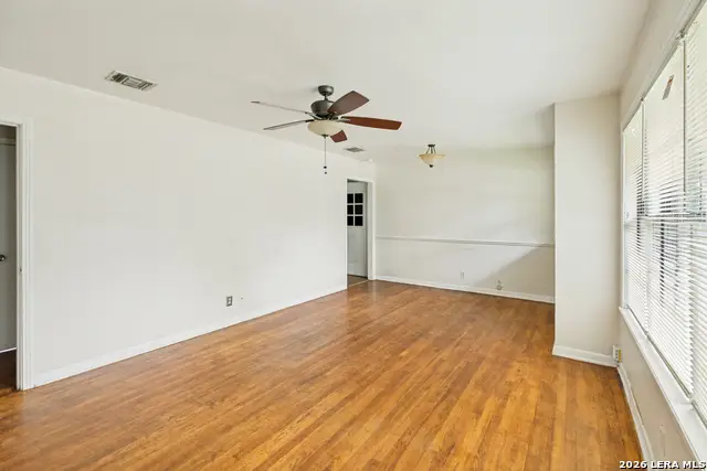 162 Cyril Dr, San Antonio, TX 78218 - #3