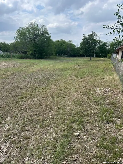 339 Menefee, San Antonio, TX 78207 - #3