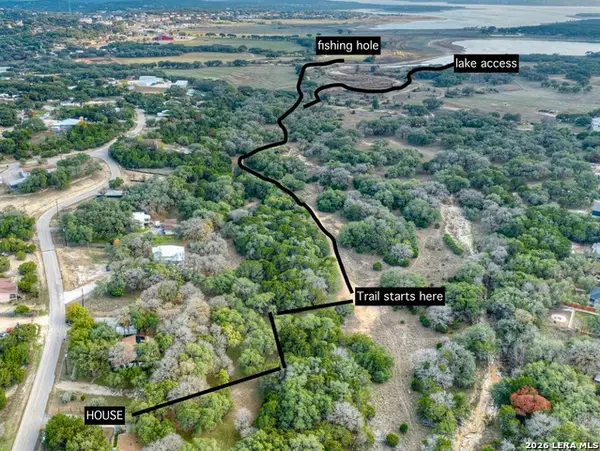 1047 Lonesome, Canyon Lake, TX 78133