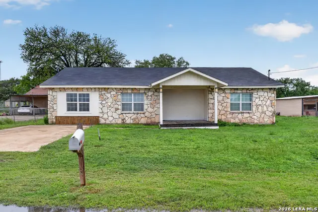 715 Walnut St, Jourdanton, TX 78026 - #1