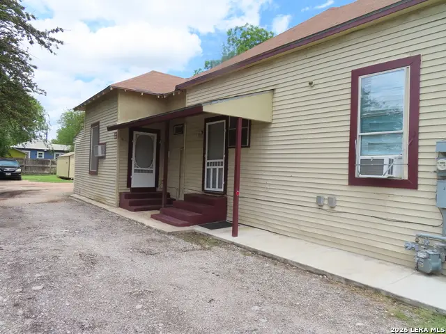 411 Grove Ave., San Antonio, TX 78210 - #2